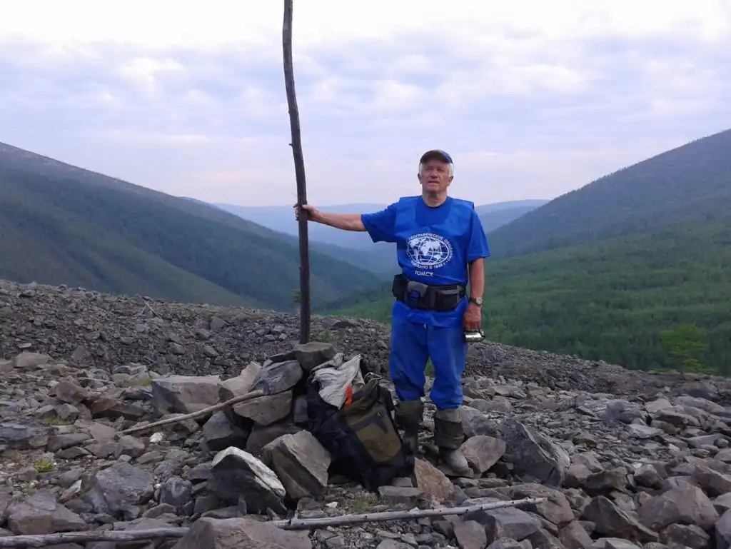 Állatok pusztulása, galéria, Gázrobbanás, Geológiai anomália, Patomszkij-kráter, Rejtélyes kráter, Szibéria, Tudományos expedíció, Tűzmadár fészke, UFO, Vagyim Kolpakov