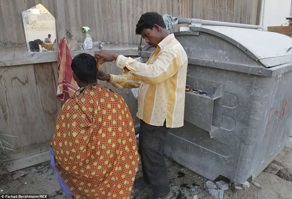 Dubaj, Gazdaság, közel-kelet, luxus, migráció, olaj, politika, szegénység, társadalom, utazás